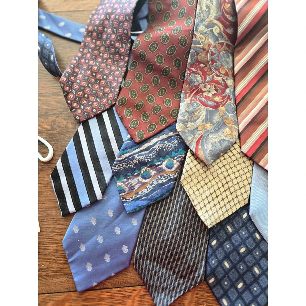 Mens Silk Neckties Lot of 15 Designer Brands Assorted Patterns Styles Crafts - Picture 4 of 6